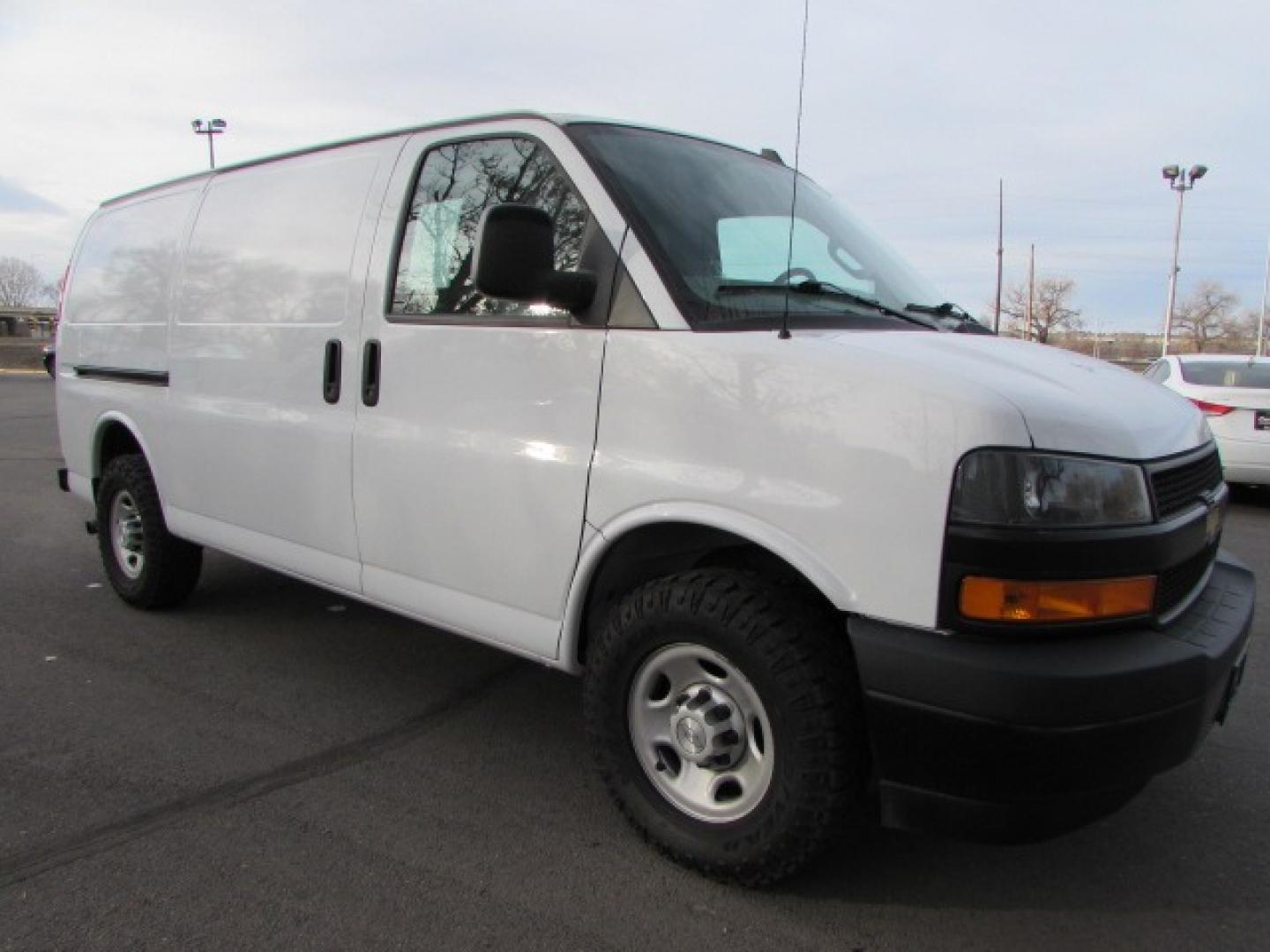 2018 White /Gray Chevrolet Express 2500 Cargo (1GCWGAFP6J1) with an 4.3L V6 engine, 8A transmission, located at 4562 State Avenue, Billings, MT, 59101, (406) 896-9833, 45.769516, -108.526772 - Photo#5